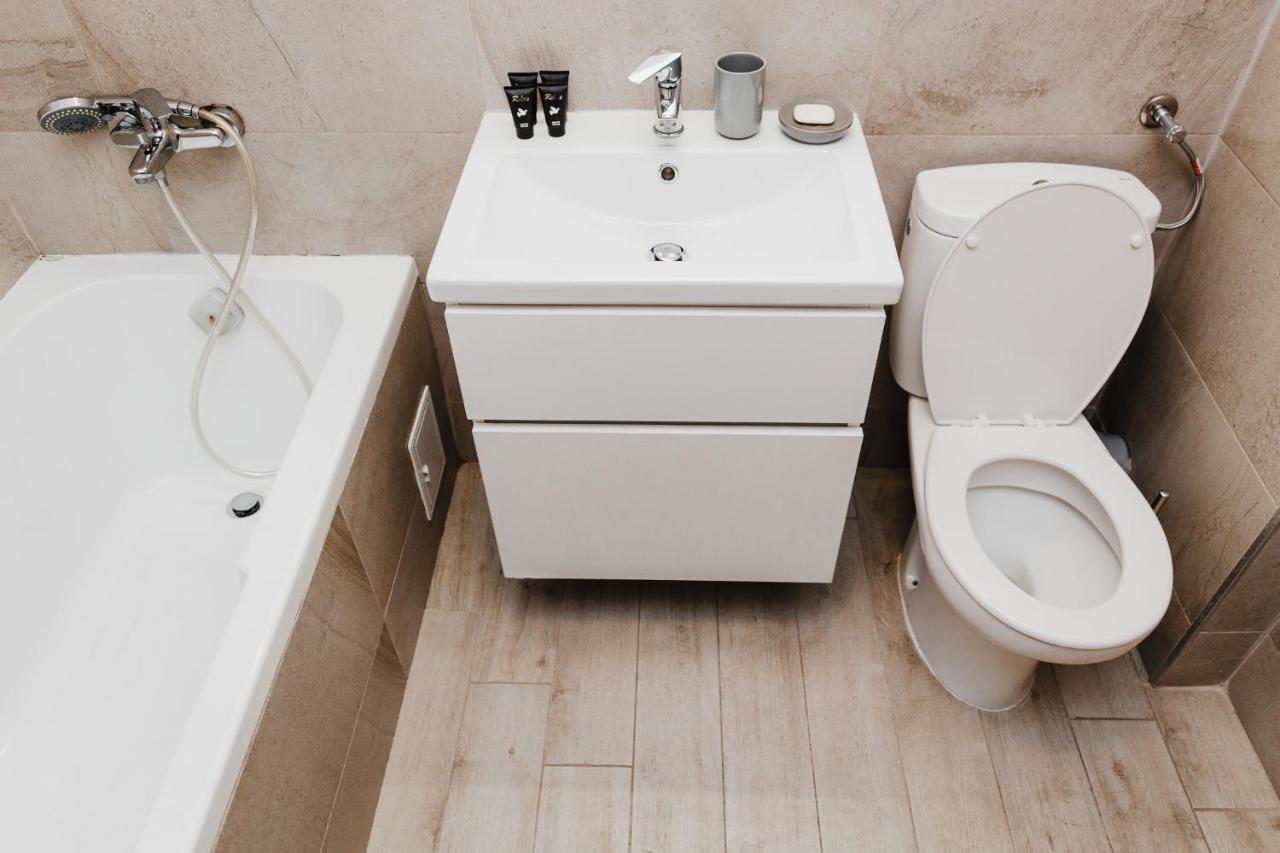 City View Apartment With Free Parking Cluj-Napoca Ngoại thất bức ảnh