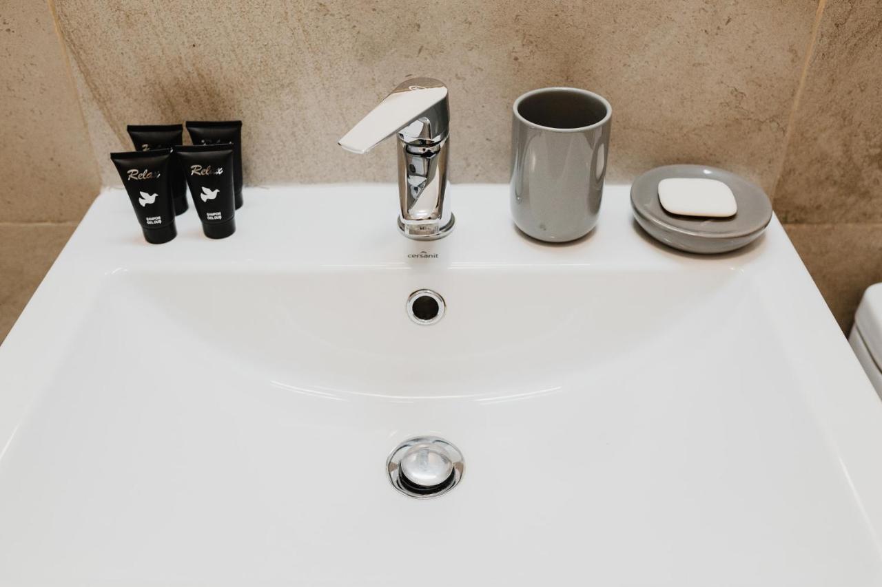 City View Apartment With Free Parking Cluj-Napoca Ngoại thất bức ảnh